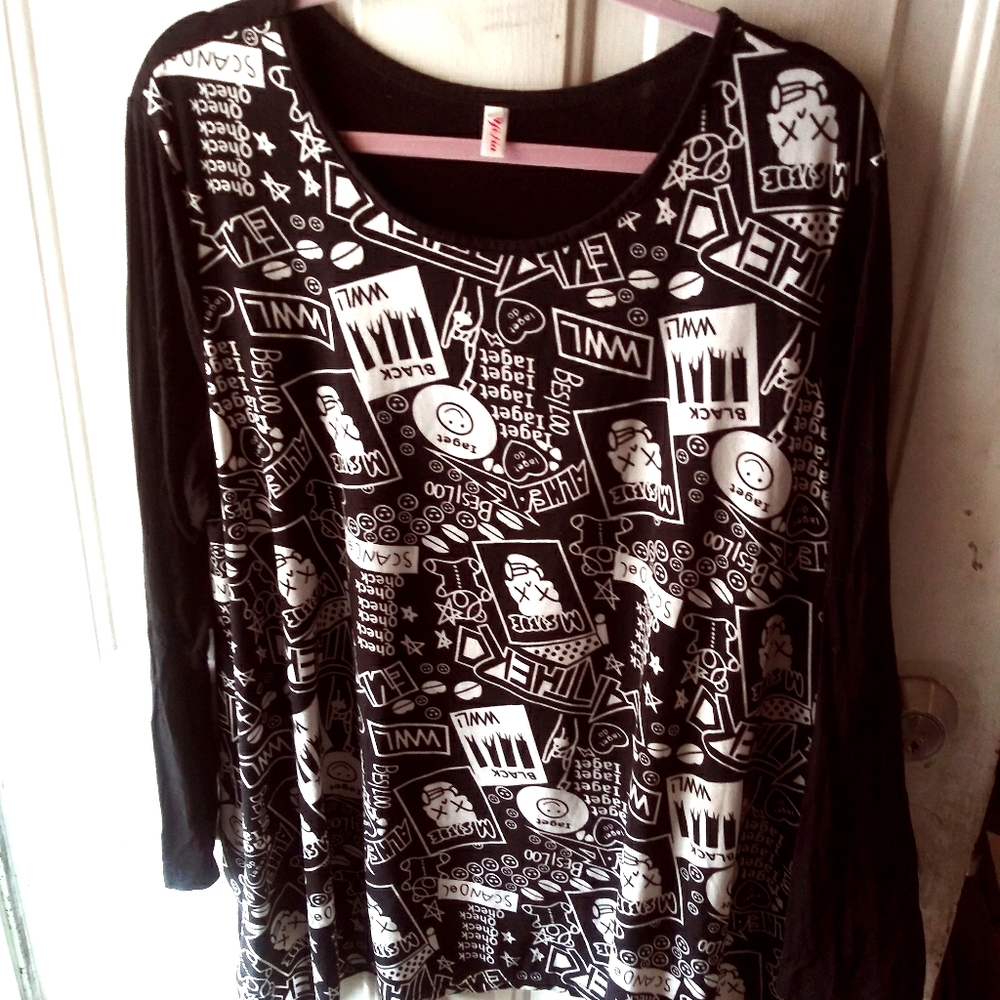 Unbranded Comic con style sweater 3x